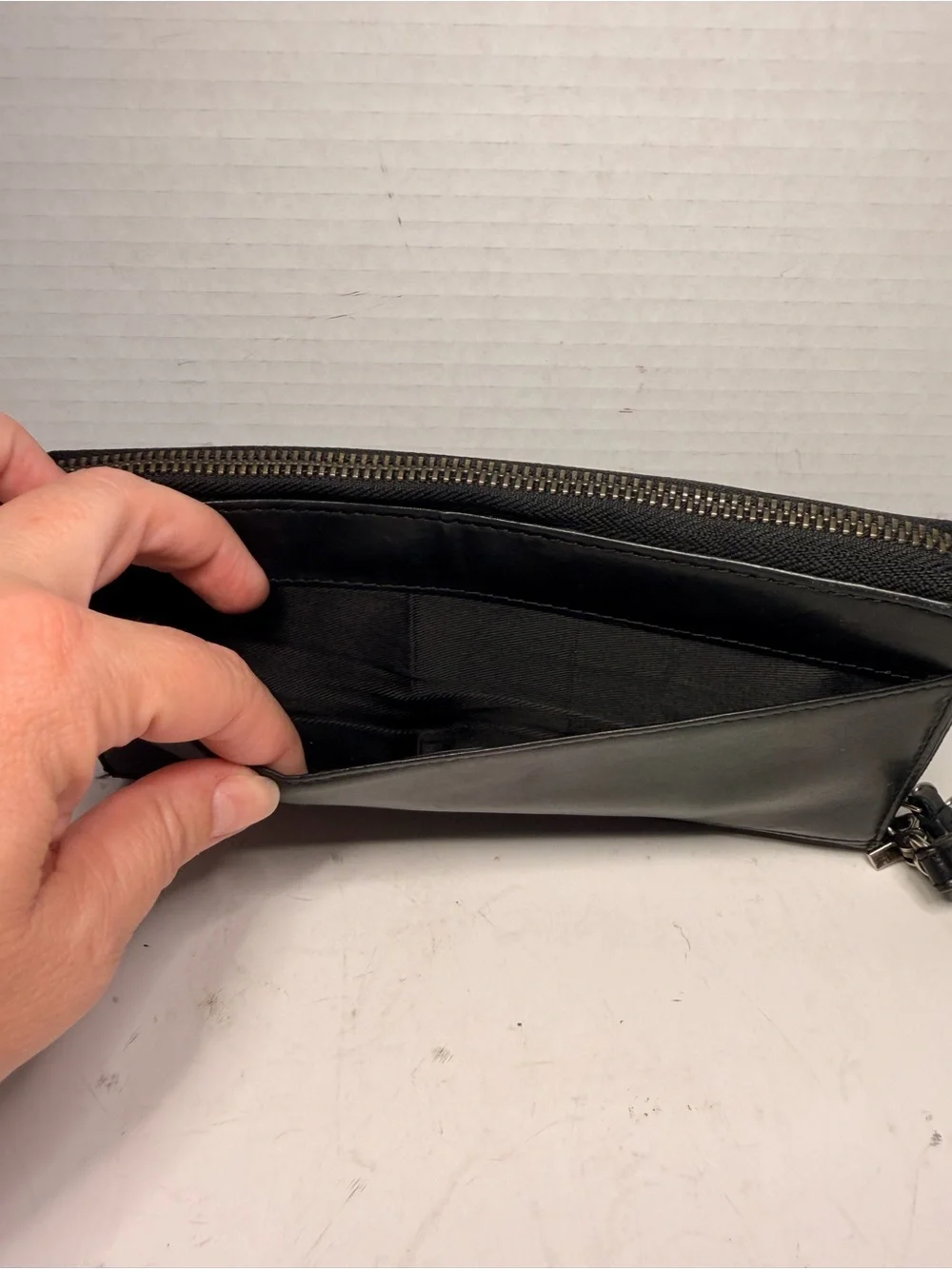 Lucky Brand Genuine Leather Black Zip-Around Wristlet Wallet